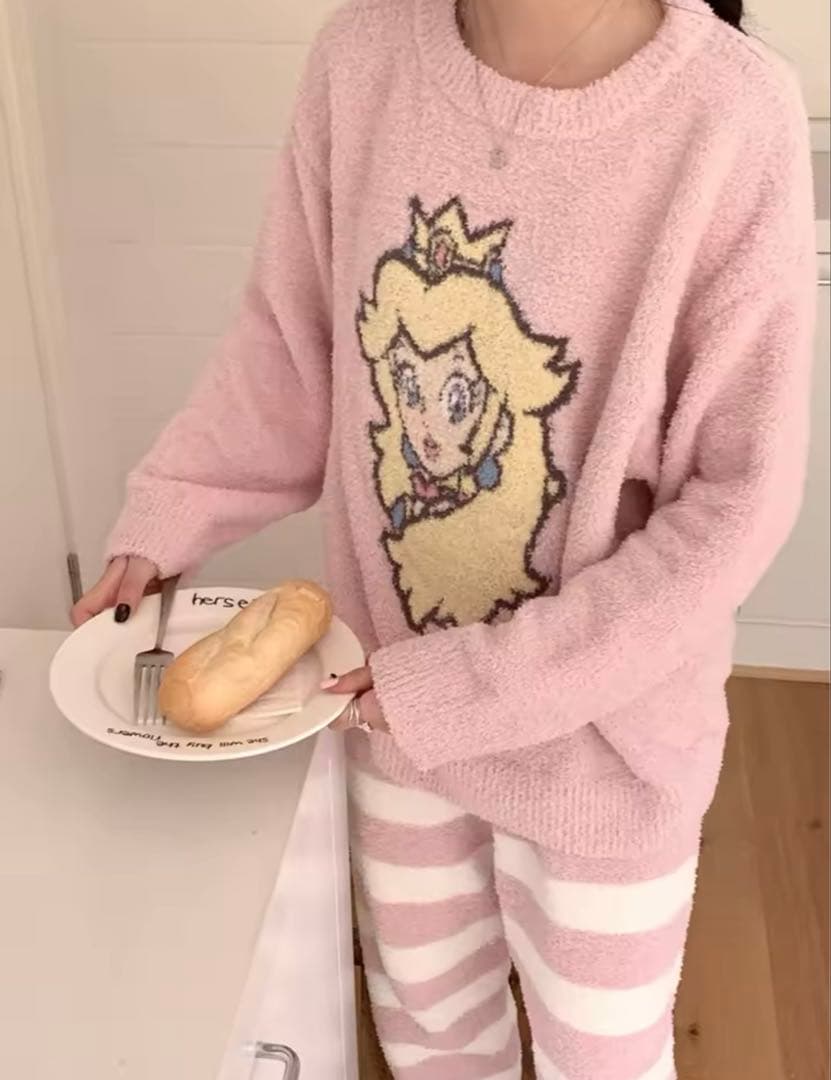 新品！ジェラピケお好きな方に！ピーチ姫のプルオーバーふわもこ上下セットピンク