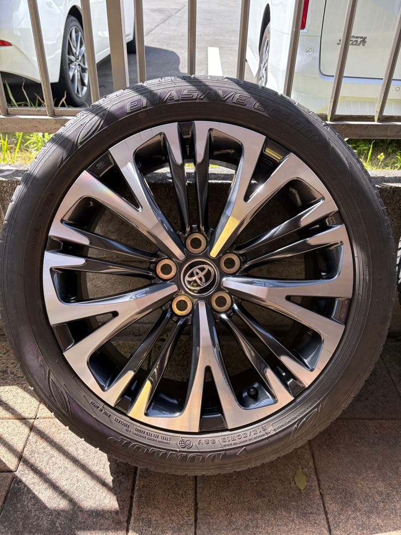 ヤリスクロス　18インチホイール