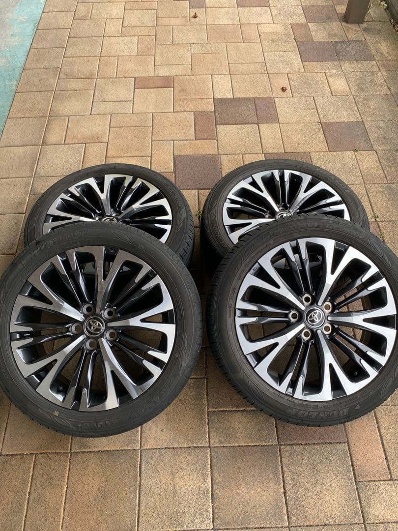 ヤリスクロス　18インチホイール