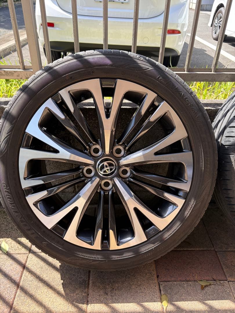 ヤリスクロス　18インチホイール