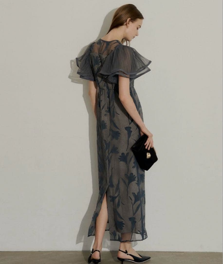 値下げ・サーキュラースリーブフラワードレス niana LE’RURE Mサイズ