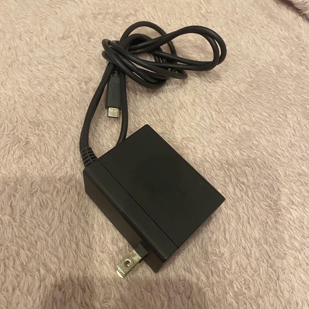 Nintendo Switch light コーラル 本体＋充電器＋ケース