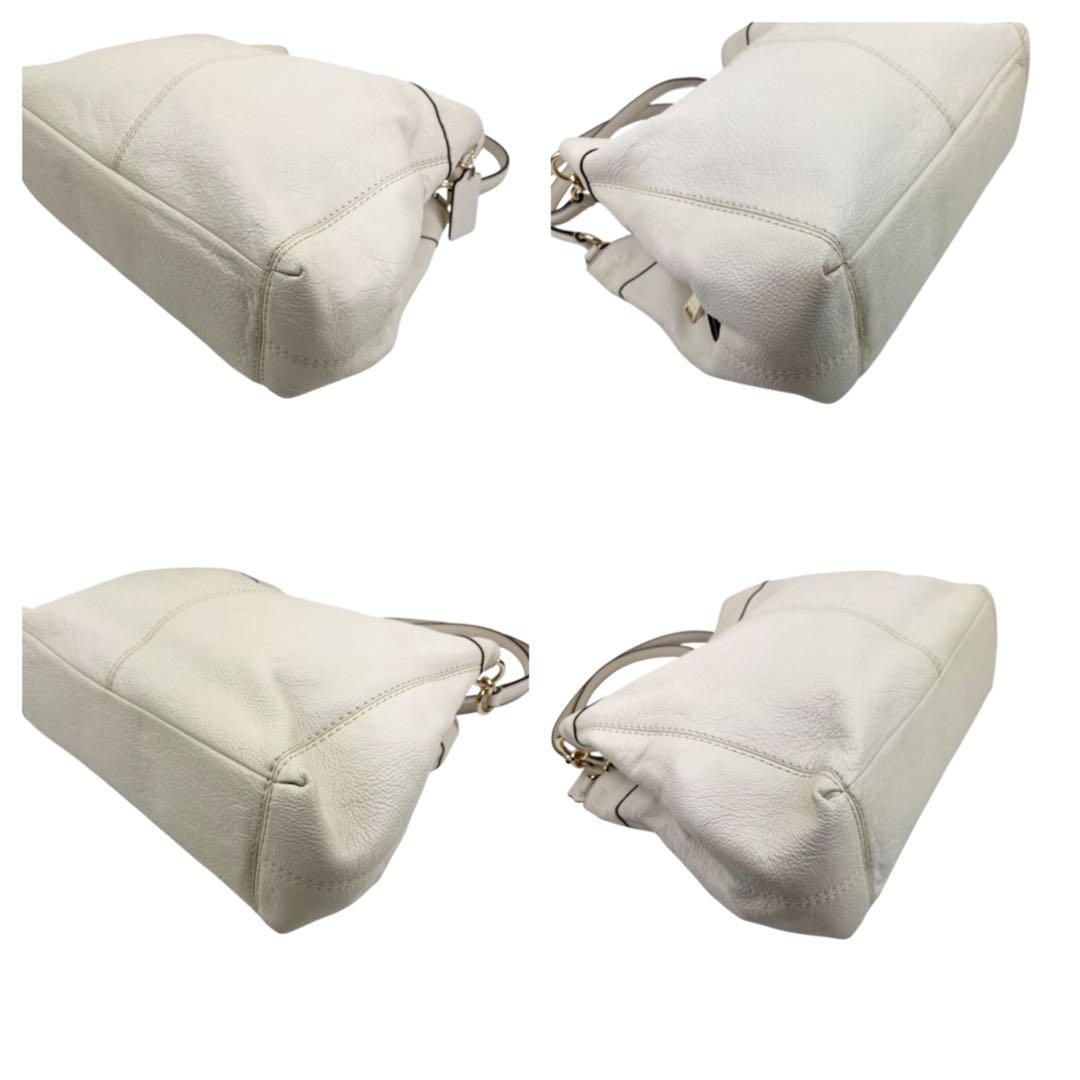 ✨極美品　COACH コーチ　ペブルレザー　トートバッグ　3室　シボ革　白