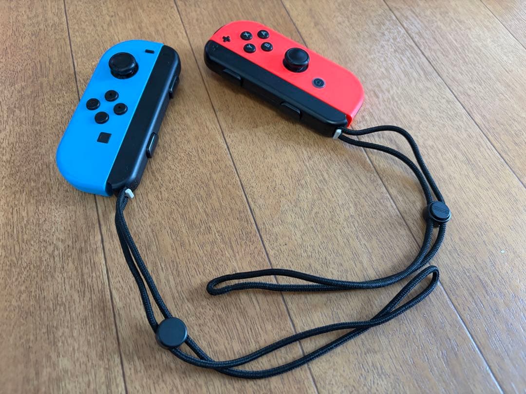 Nintendo Switch ネオンレッド/ネオンブルー 本体