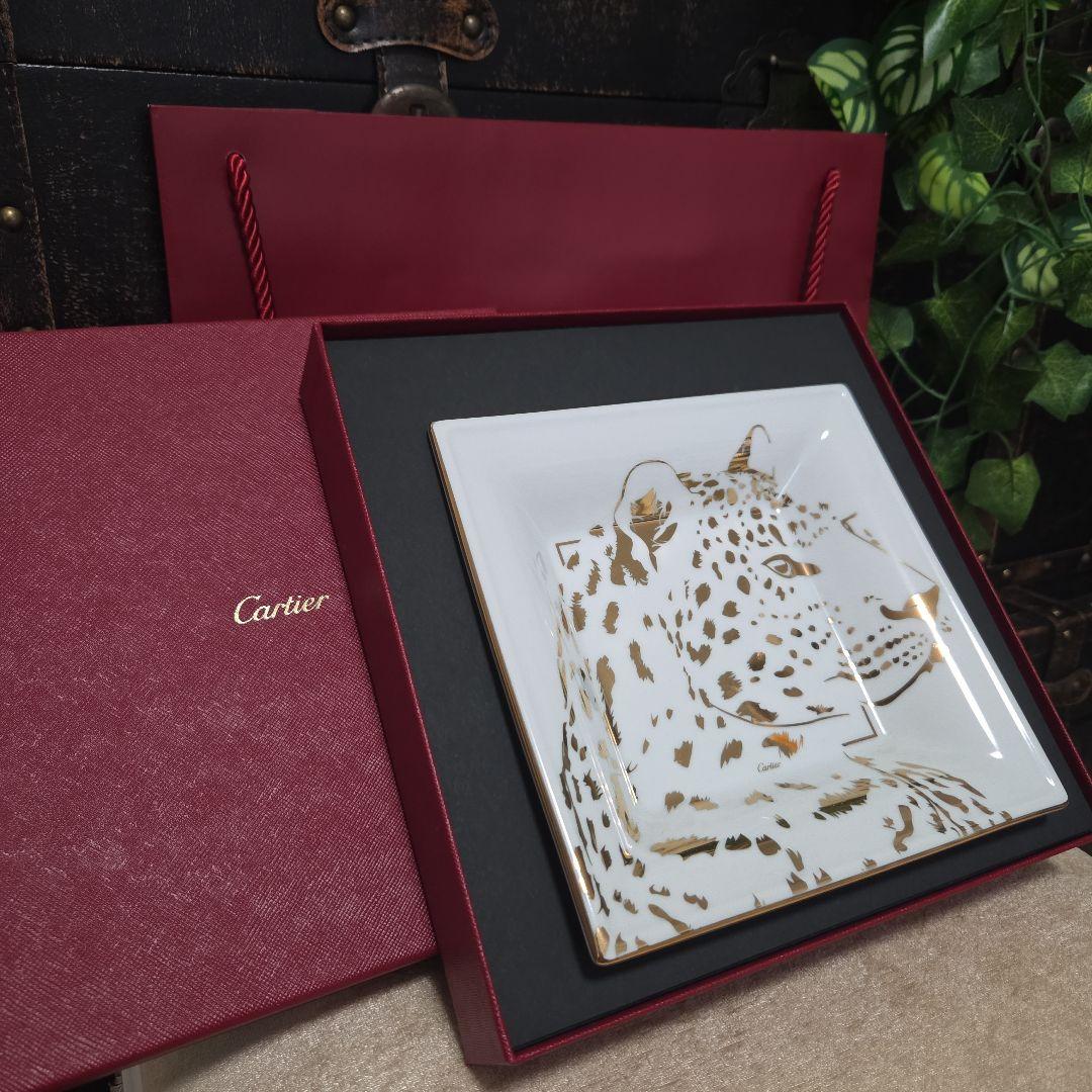 非売品Cartier ヒョウ柄 正方形皿