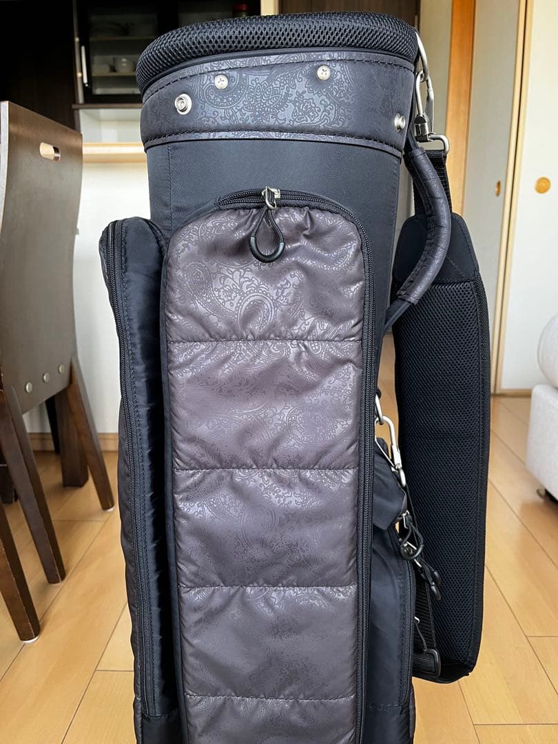 美品アディダス　COREカートキャディバッグ8 QR743 ペイズリー柄　9型