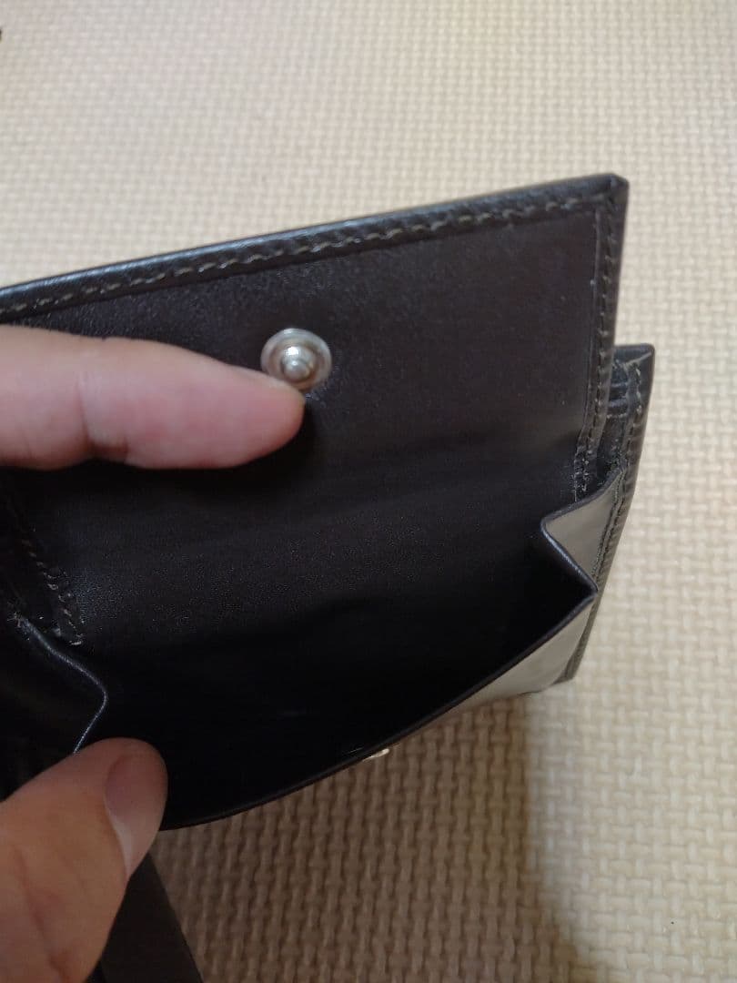 BURBERRY LONDON 2つ折り財布