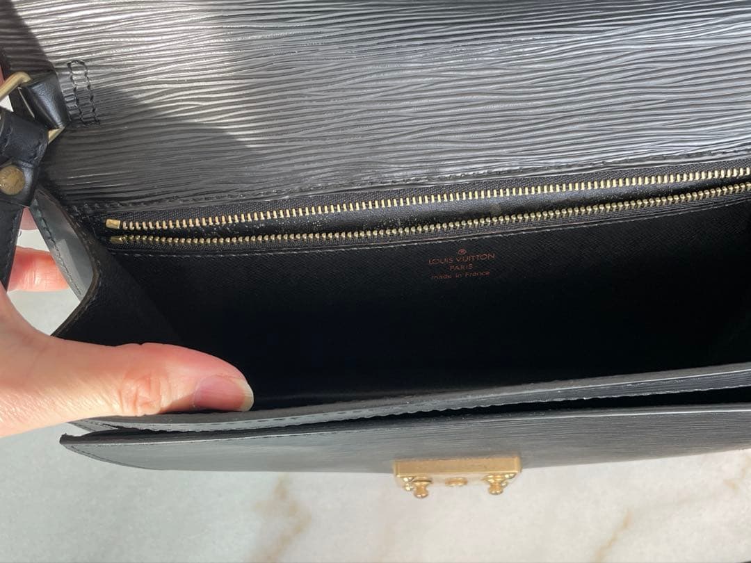 値下げ！LOUIS VUITTON ブラック エピ　バッグ