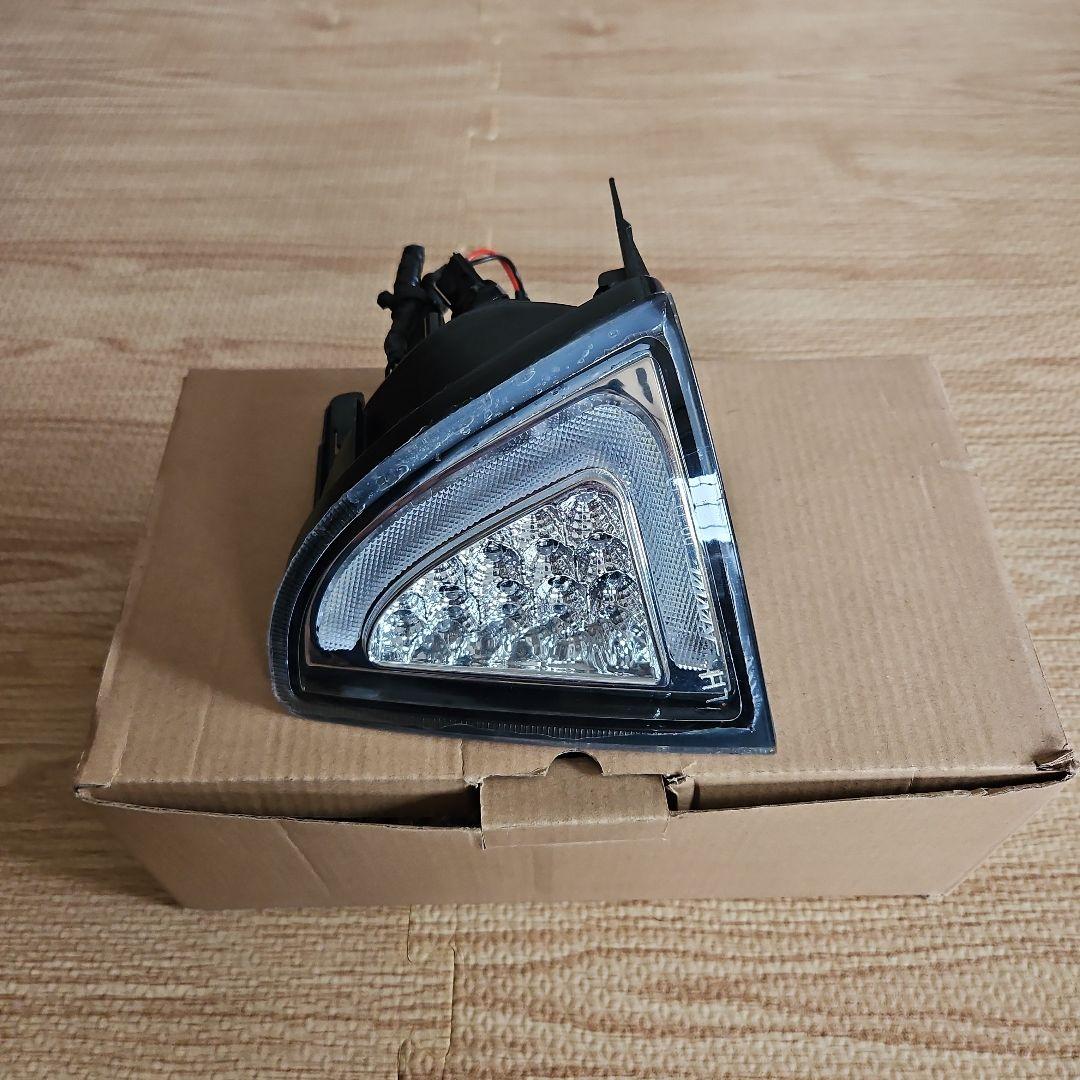 トヨタ　アクア　NHP10　レヴィーア　流星　フロントウインカー