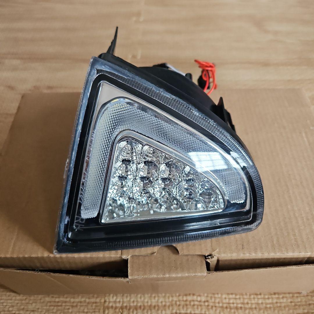 トヨタ　アクア　NHP10　レヴィーア　流星　フロントウインカー