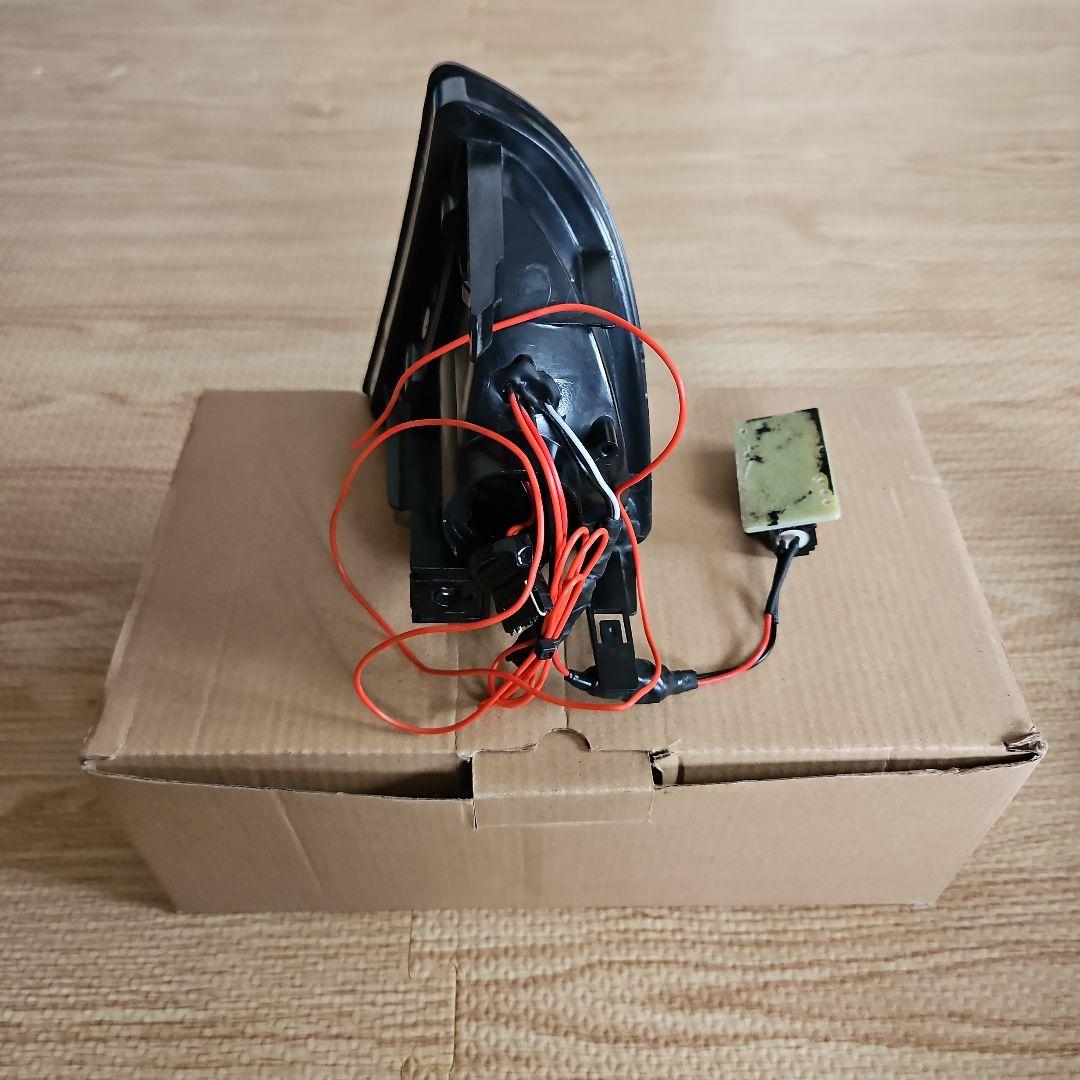 トヨタ　アクア　NHP10　レヴィーア　流星　フロントウインカー