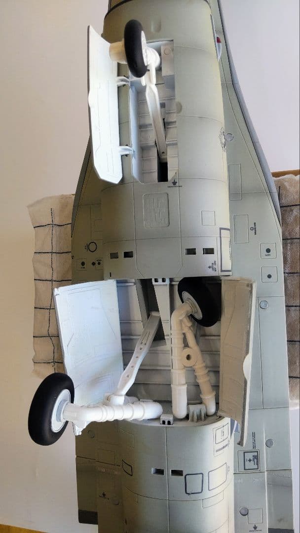 【Kanompang 1/18　F16 ウルフパック