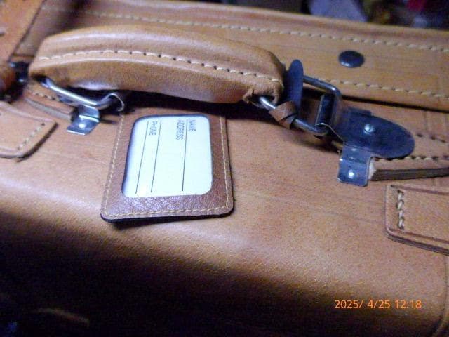 貴重「賢治のトランク」鞄 角川書店の宮沢賢治フェアの時のもので非売品