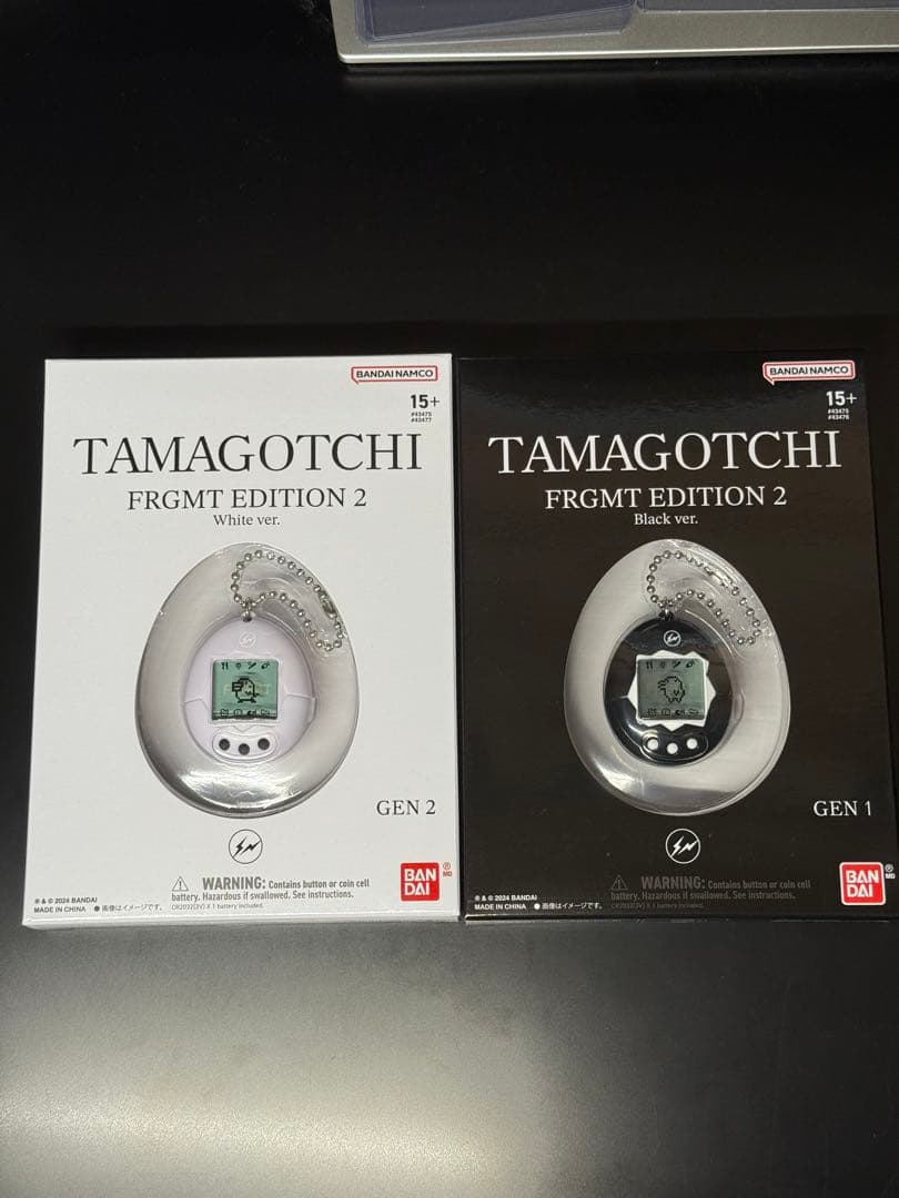 【新品未開封】たまごっち　フラグメント　FRGMTEDITION2　白黒セット