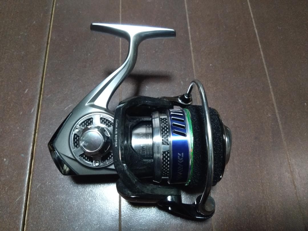 Daiwa スピニングリール ソルティガ4000