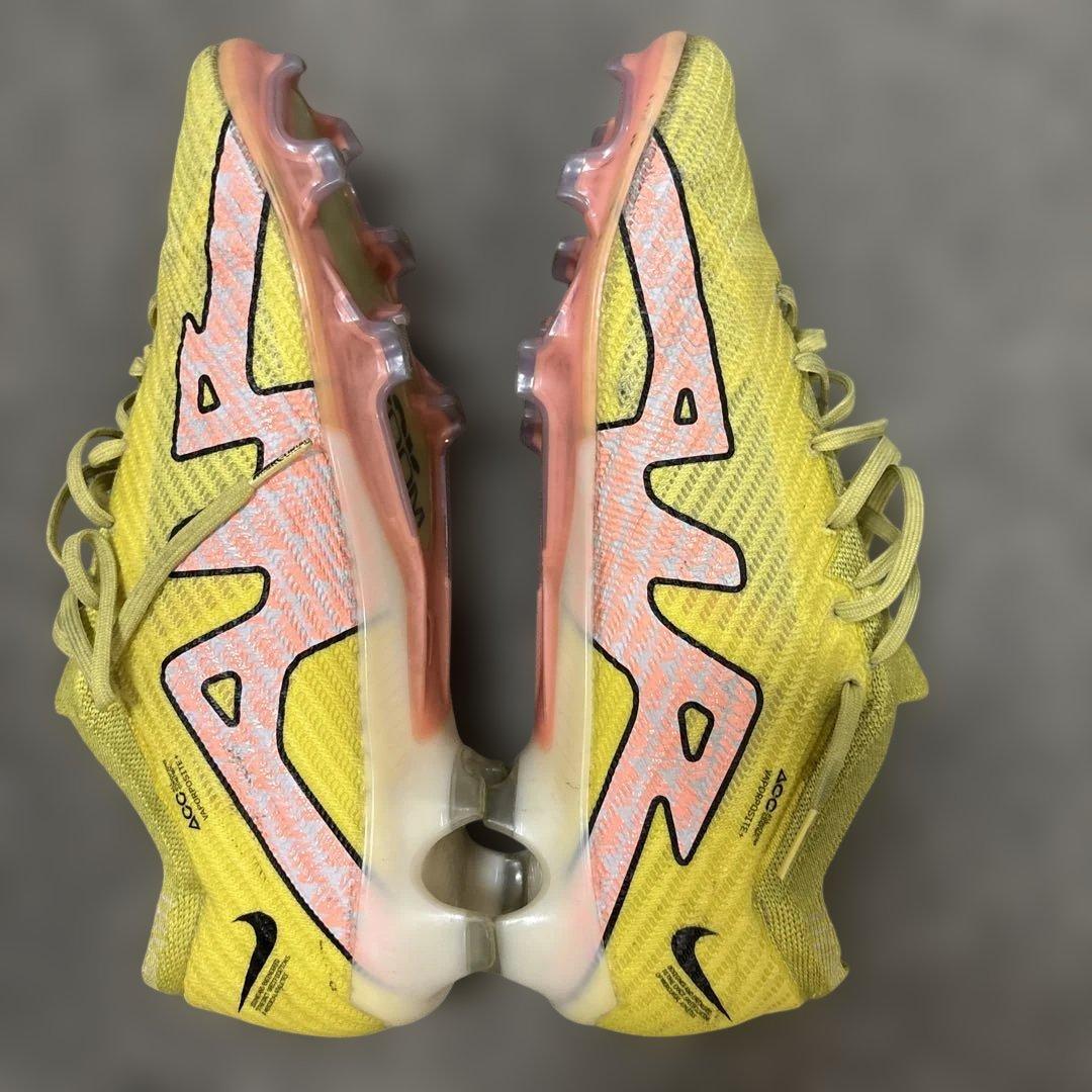 ナイキ マーキュリアル　ヴェイパー 15エリートFG