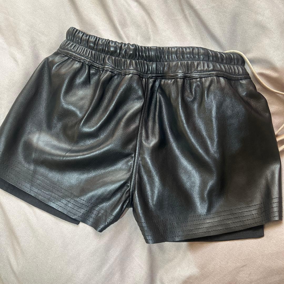 早い者勝ち！Rick Owensレザーショートパンツ