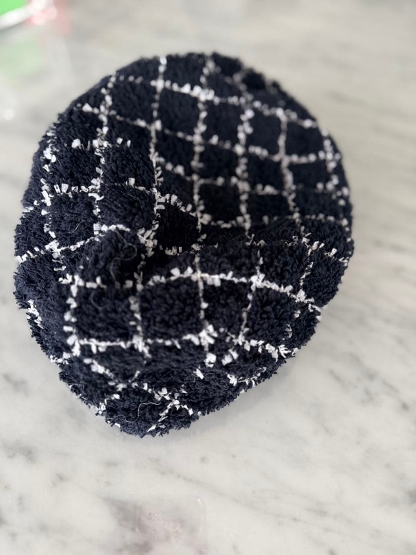 シャネルツイート生地黒と白のチェック柄 ベレー帽　Mザイズ美品
