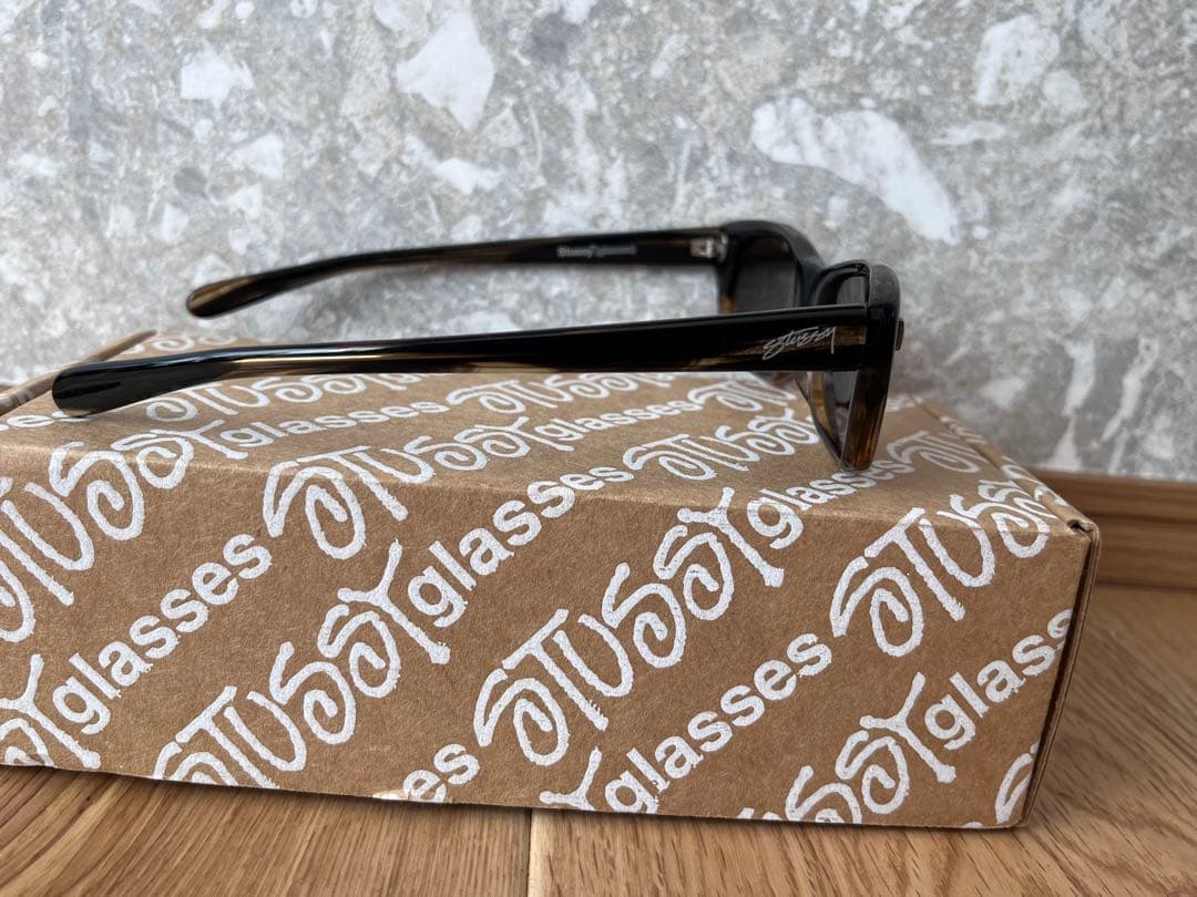 stussu マイケルモデル　サングラス