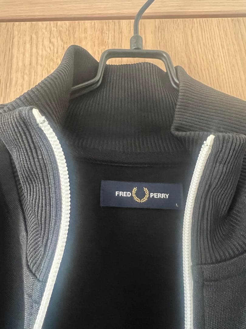 Fred Perry ブラック フルジップジャケット　ジャージ