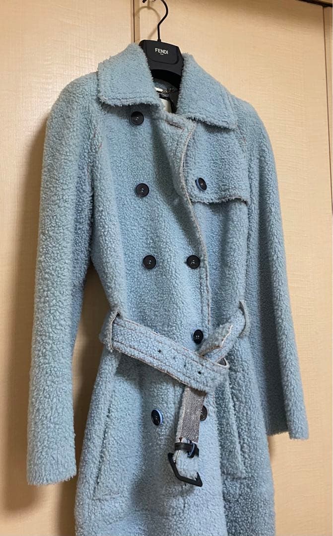 新品、未使用！フェンディムートンロングコート　きれいなブルー