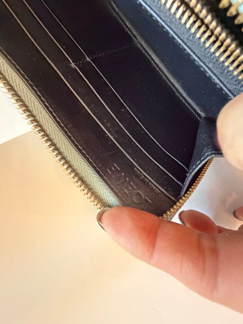 LOEWE ロエベ 長財布 ラウンドファスナー リピート アナグラム