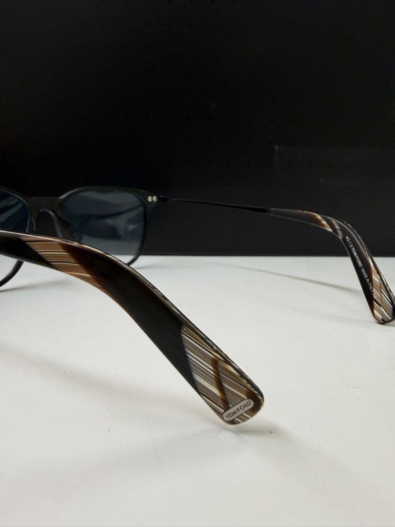 TOM FORD TF5384-F 002 黒 ライトブルー サングラス　メガネ