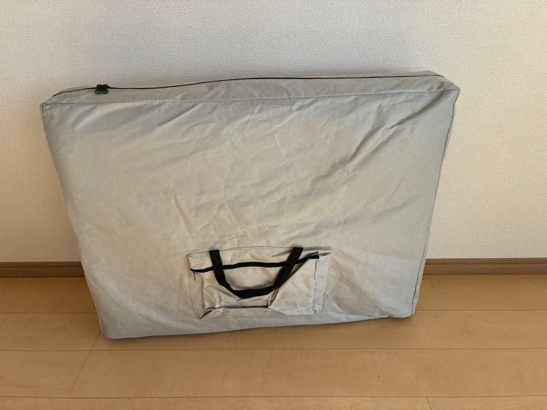 折りたたみマッサージベッド チョコレート