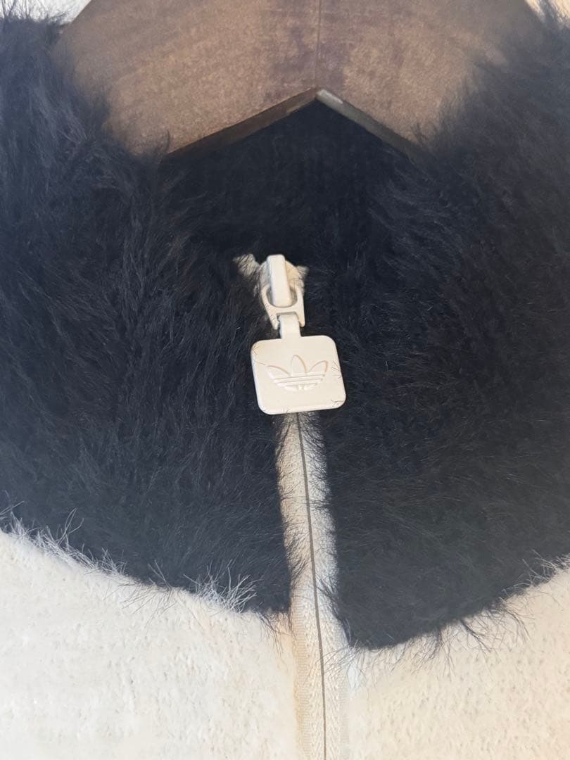 【完売品】adidas フェイクモヘヤ クラシック トラックトップMサイズ