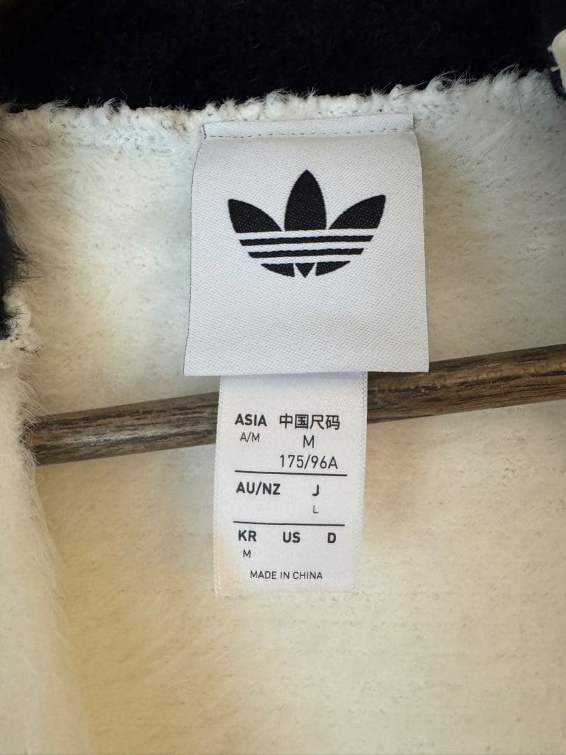 【完売品】adidas フェイクモヘヤ クラシック トラックトップMサイズ