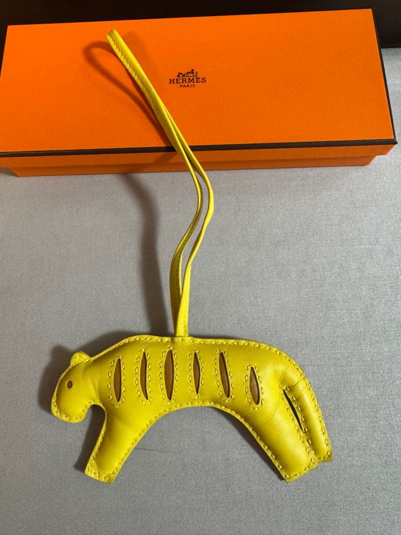 HERMES エルメスROOROO チャーム