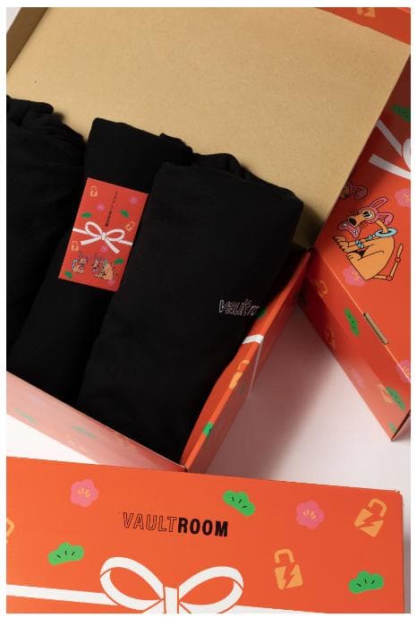 【メルカリ唯一】Vaultroom 2023福袋「？？？？」（衣類3点セット）