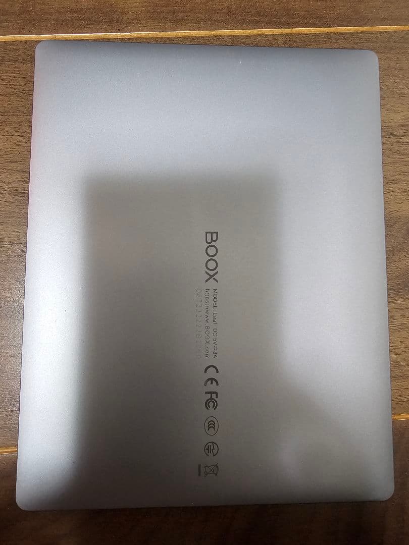 ONYX BOOX leaf 専用ケース付き 電子書籍リーダー　シリコンケース付