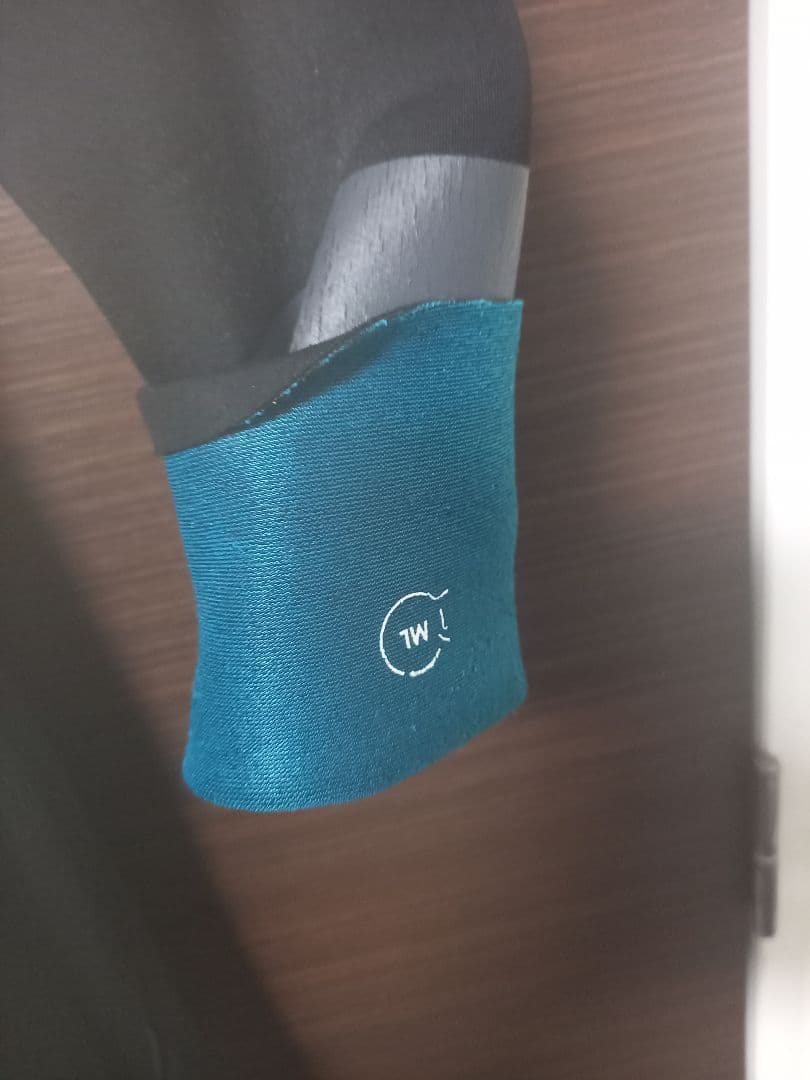 Hurley フルスーツ MLサイズ