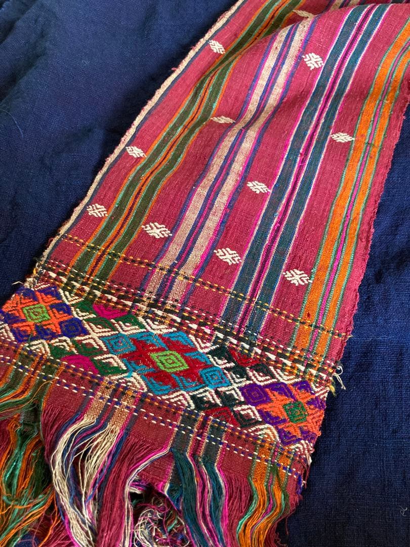 ブータン　染織　手織り　民藝　伝統工芸
