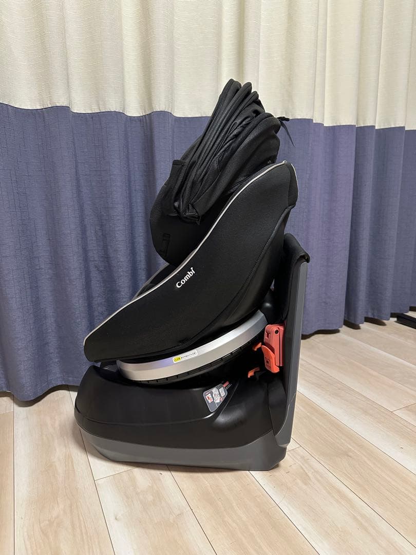 【美品】Combi クルムーヴ cg-utg 回転式チャイルドシート ブラック