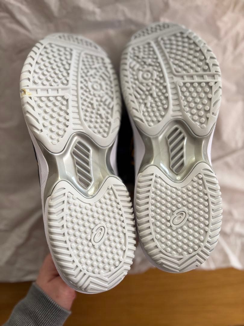 アシックス asics テニスシューズ