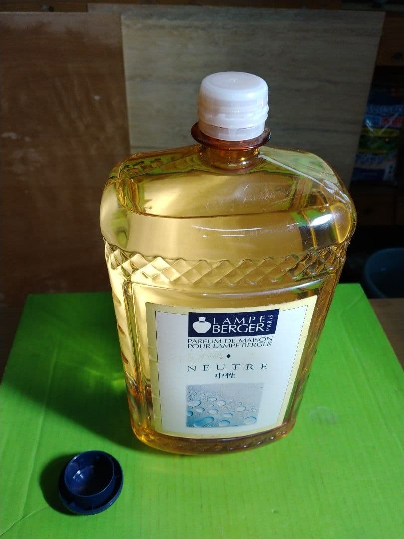 フランス製 ランプベルジェ　芳香器とオイル 2L ユーカリ と薄め液2L