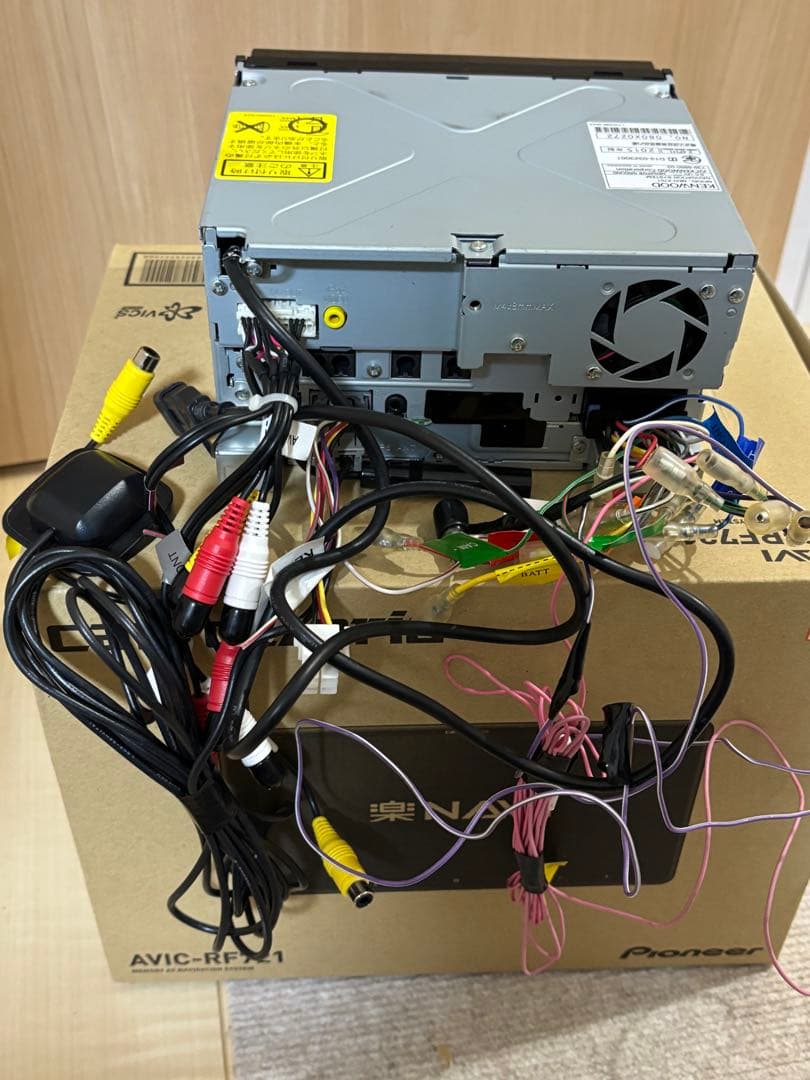 ケンウッド　カーナビ　MDV-X701 彩速