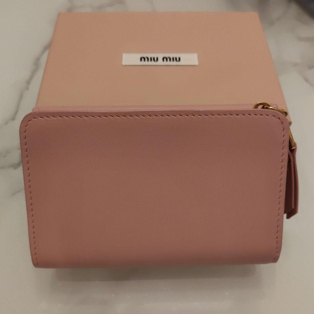 【美品】miu miu ピンクレザー三つ折り財布