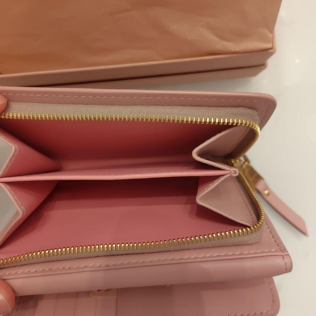【美品】miu miu ピンクレザー三つ折り財布