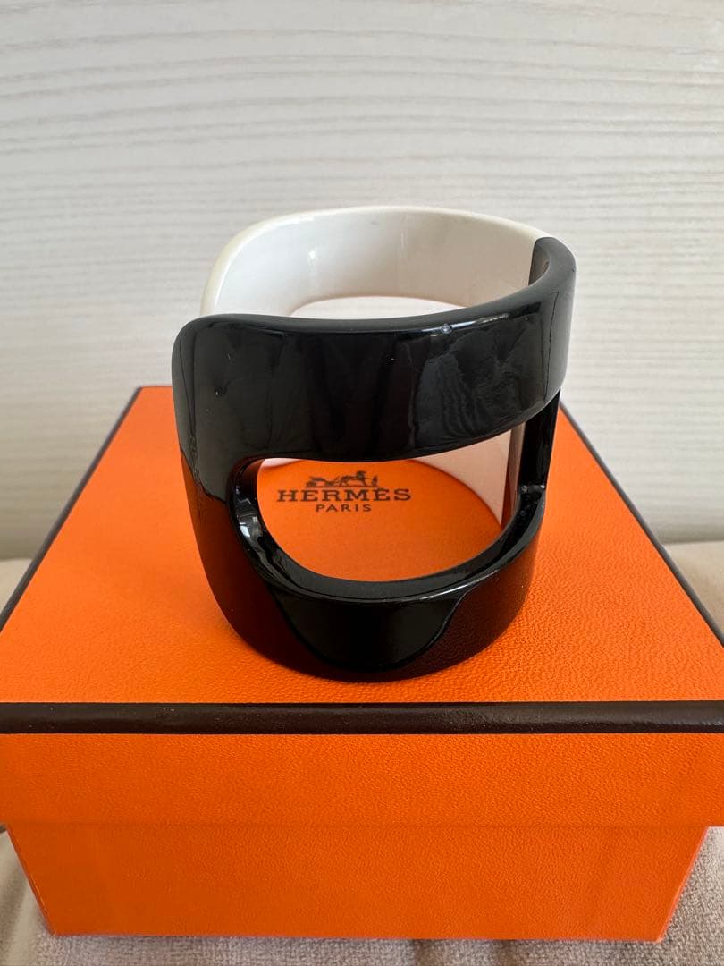 HERMES ラッカーホーン　バングル