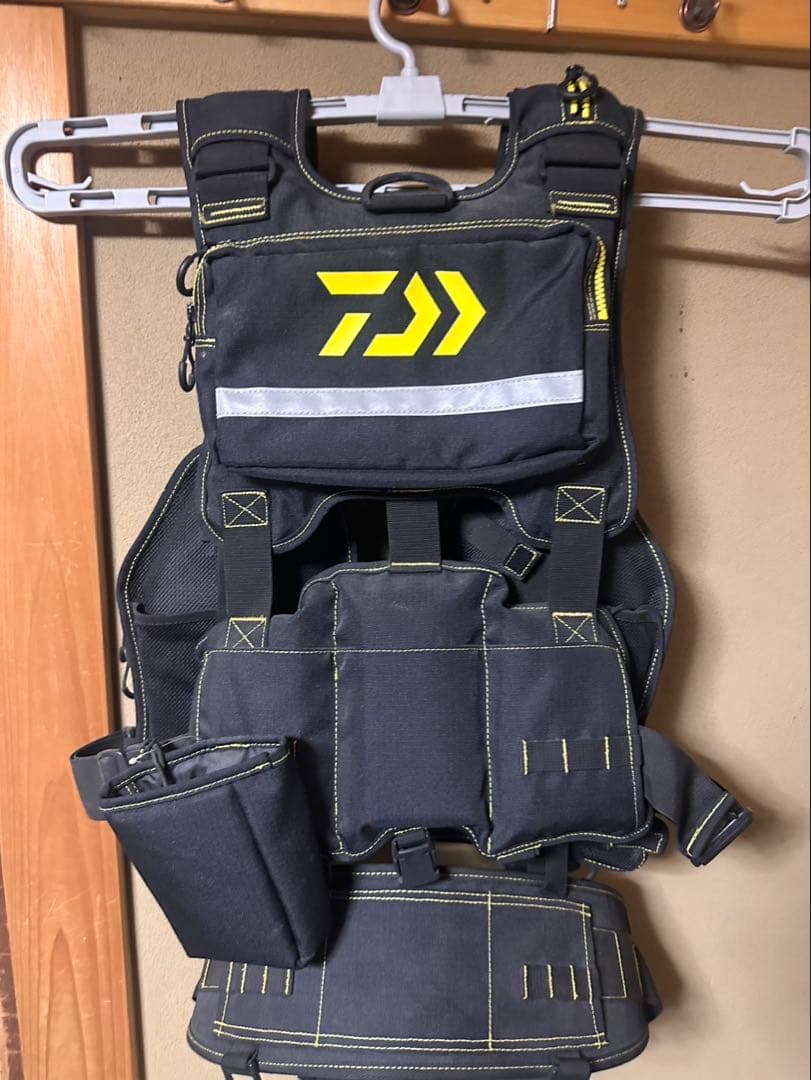 【未使用】DAIWA ベンチクールゲームベスト　DF-6104 フィシングベスト