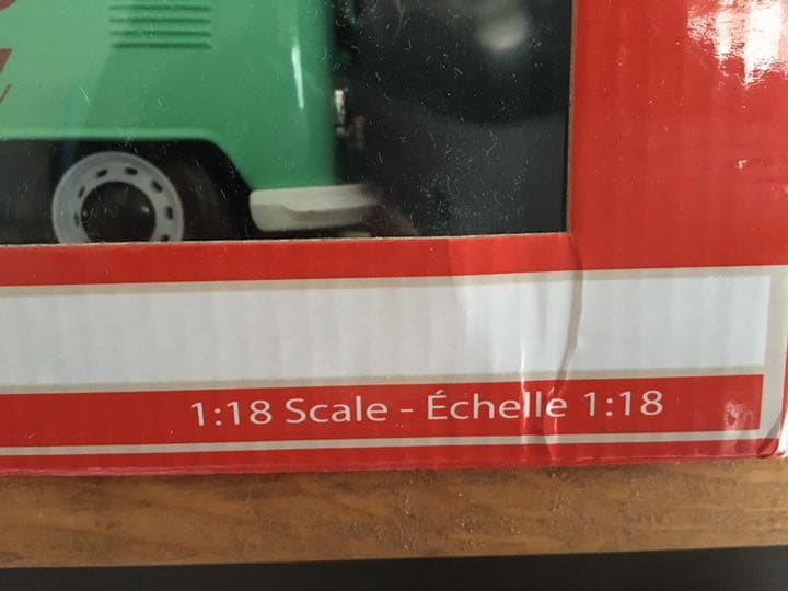 く*♪様 全世界3000台のみ　フォルクスワーゲン サンバ ミニバス(1/18ス