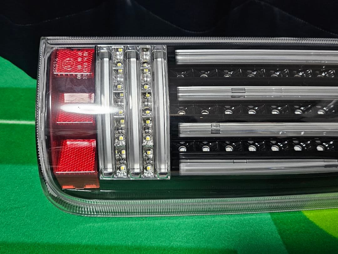 ハイエース200系、ヘリオステールランプ 球切れアリ