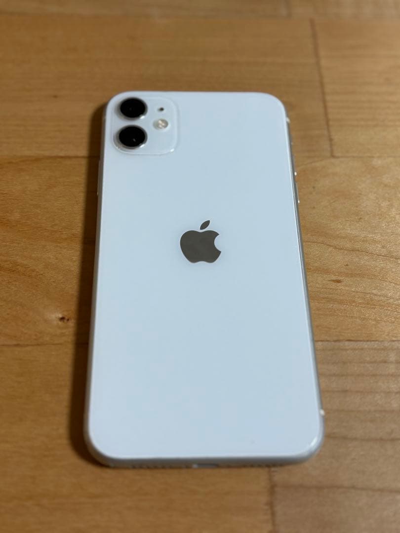 iPhone 11 ホワイト 126GB SIMフリー本体