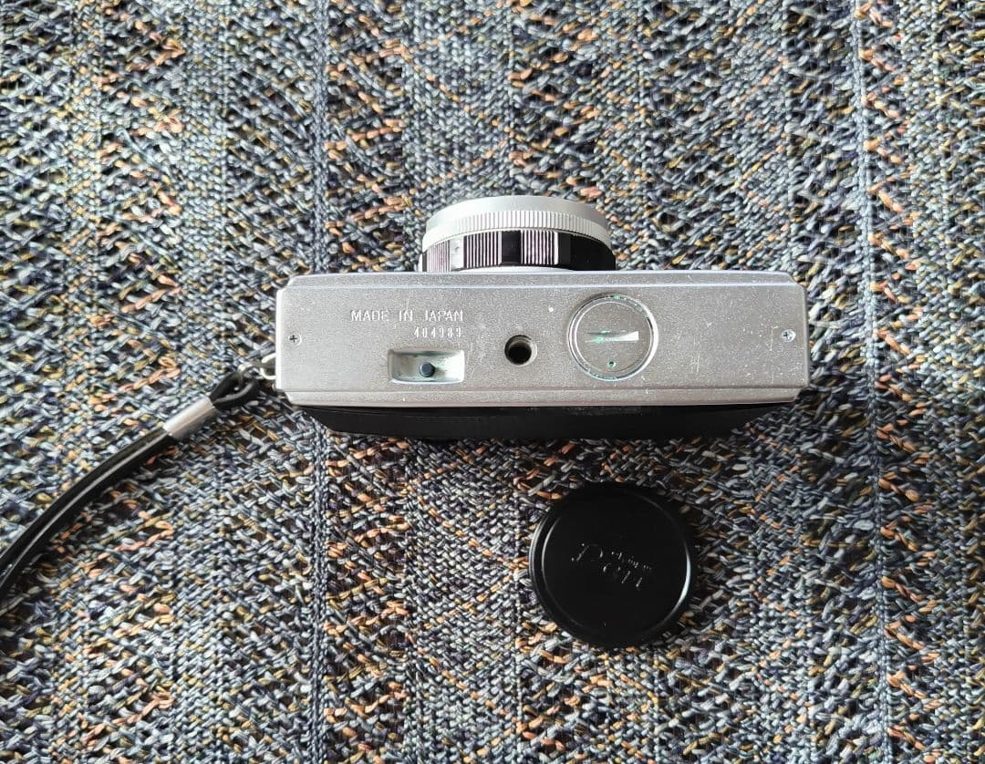 フィルムカメラ3台ジャンク品（Canon, Minolta, Olympus）