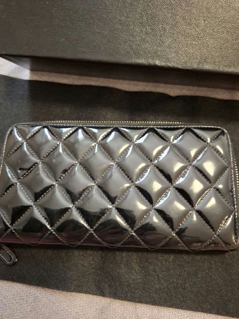 (*)様 ・シャネル ブリリアント ラウンドファスナー 付属品完備 正規品 CH