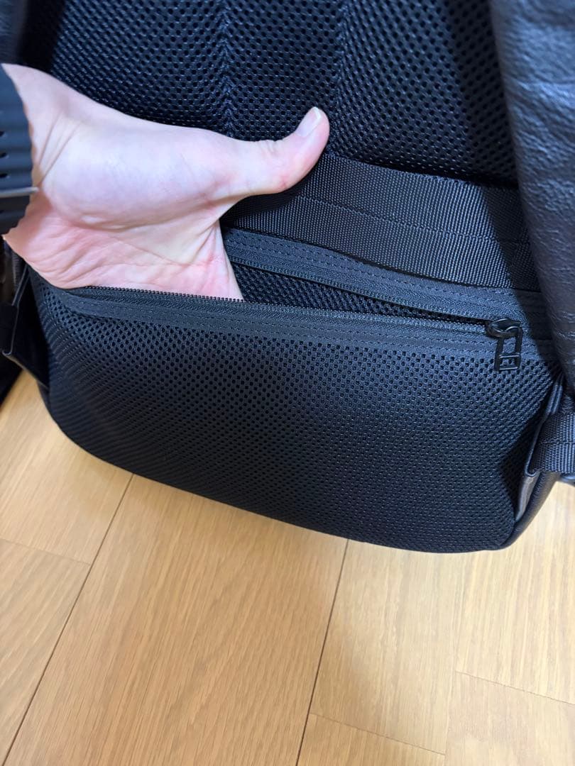 カワニシカバン　seowU[セオウー]｜撥水レザー色はブラック使用1週間