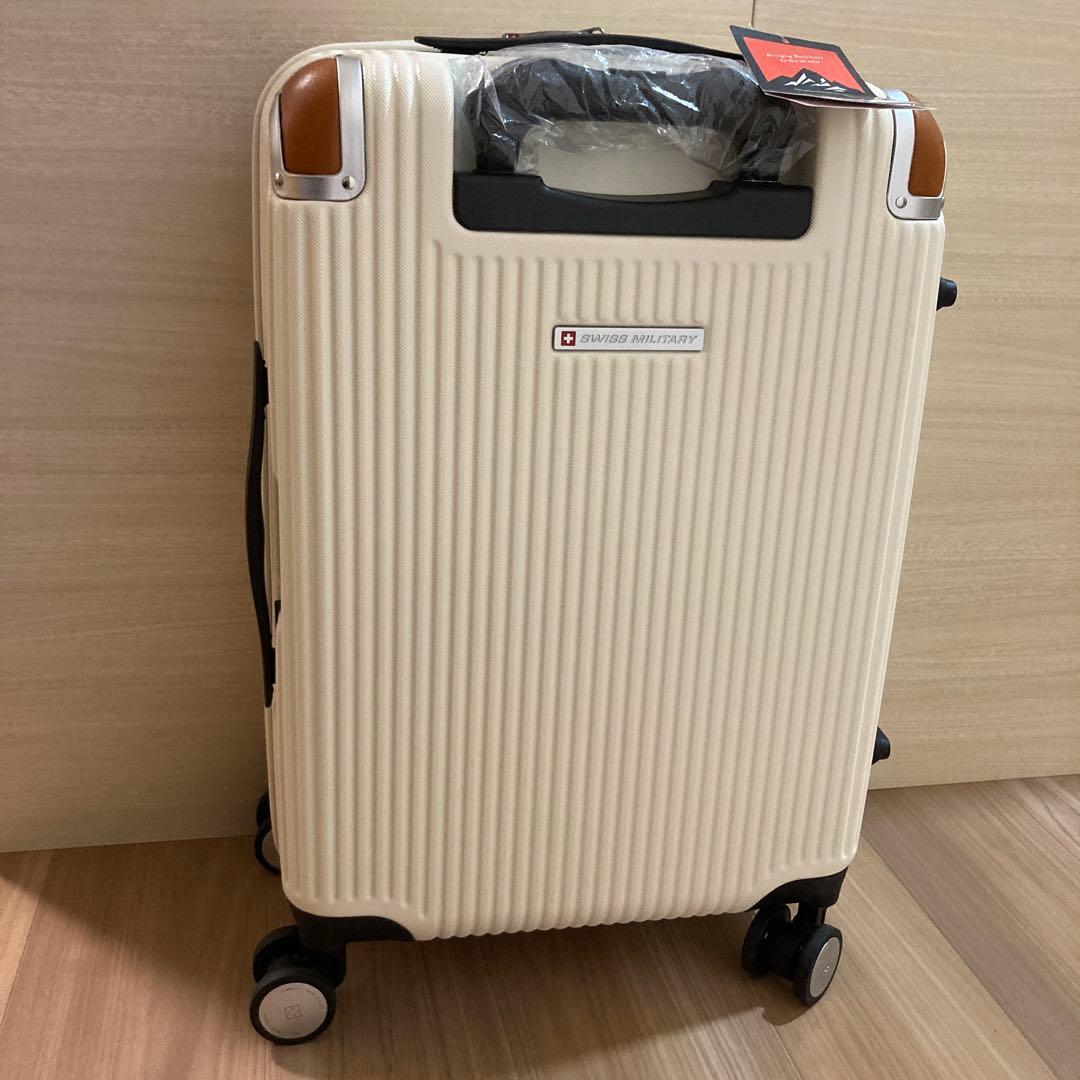 機内持ち込み可　スイスミリタリー キャリーケース アイボリー　コストコ